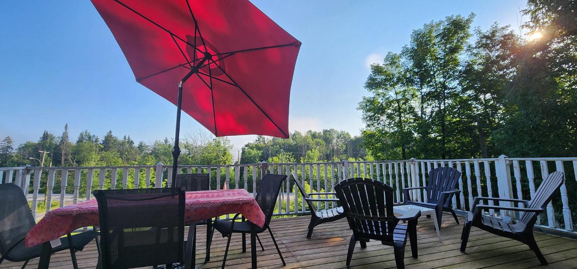 Chelsea Gite Le Tresor Cache Bed & Breakfast المظهر الخارجي الصورة